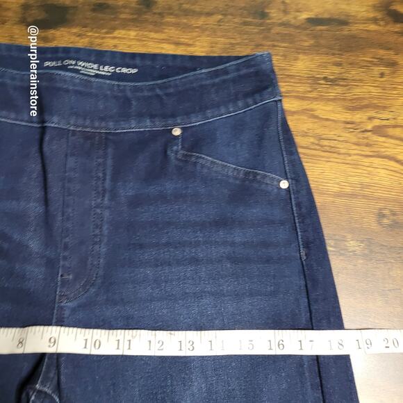 Chico's Jeans Size 6 Pull On Wide Leg Crop High Rise Dark Wash Stretch Denim - Picture 6 of 11